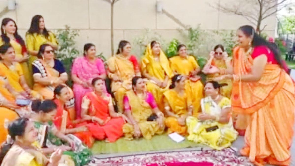 बाबुल की गलियां प्रोग्राम में हिस्सा लेने पीहर आईं बेटियां (फोटो-आजतक)