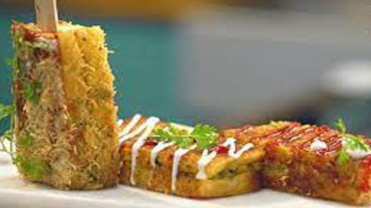 Bread Omelette Pakora 