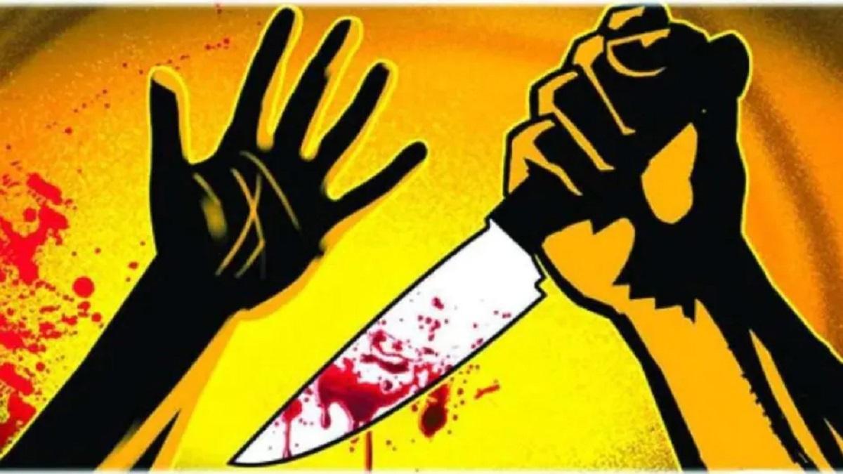 Jharkhand : प्रेमिका नहीं कर रही थी बात, दोस्त के साथ मिलकर चाकू से गोदा, दोनों आरोपी फरार