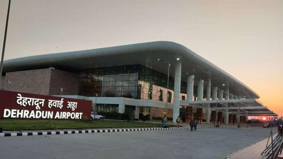 देहरादून एयरपोर्ट का नाम बदलने की भी उठी मांग