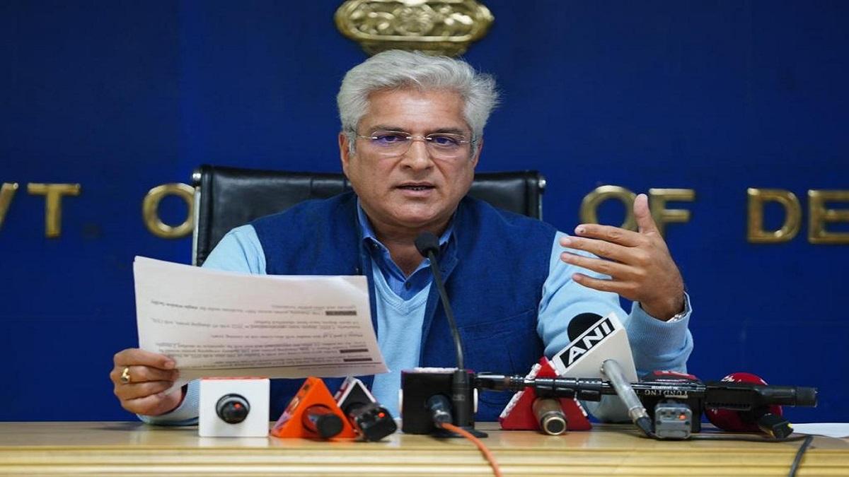 दिल्ली के परिवहन मंत्री कैलाश गहलोत 