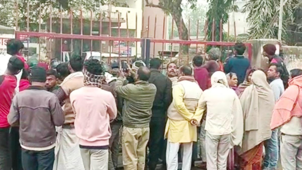 पुलिस लॉकअप में युवक ने लगा फांसी 