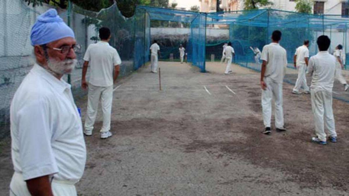 पूर्व क्रिकेटर गुरचरण सिंह को मिला सम्मान