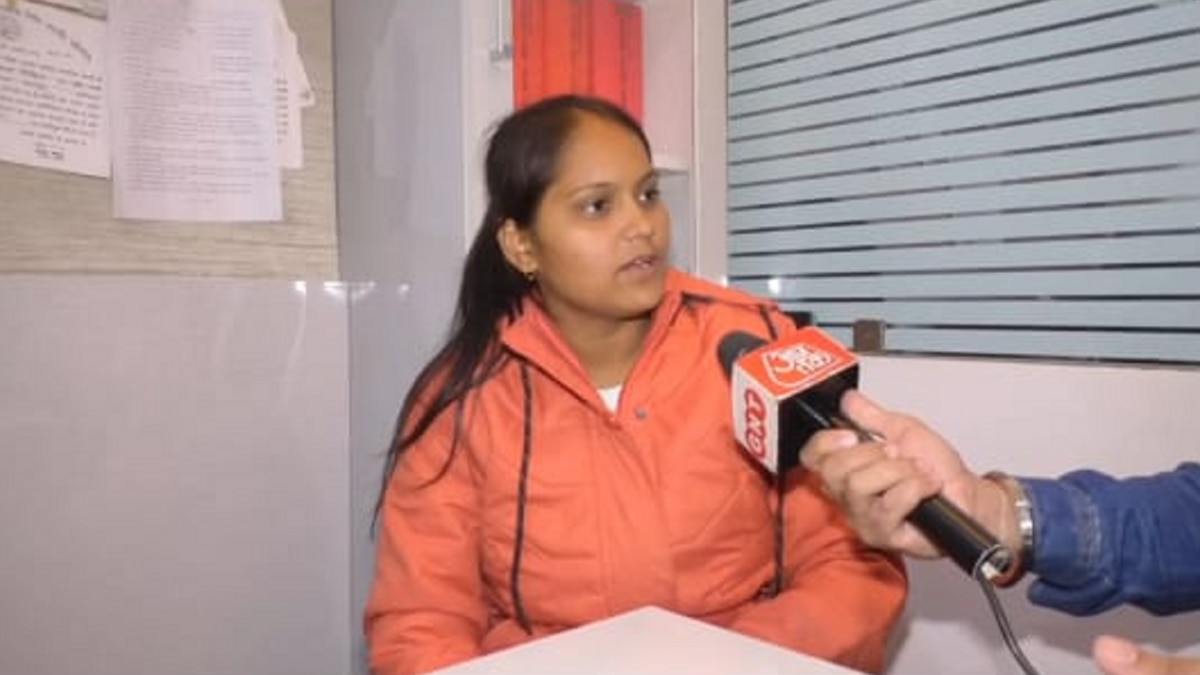 30 महीने जेल में रहने के बाद रिहा हुईं खुशी दुबे