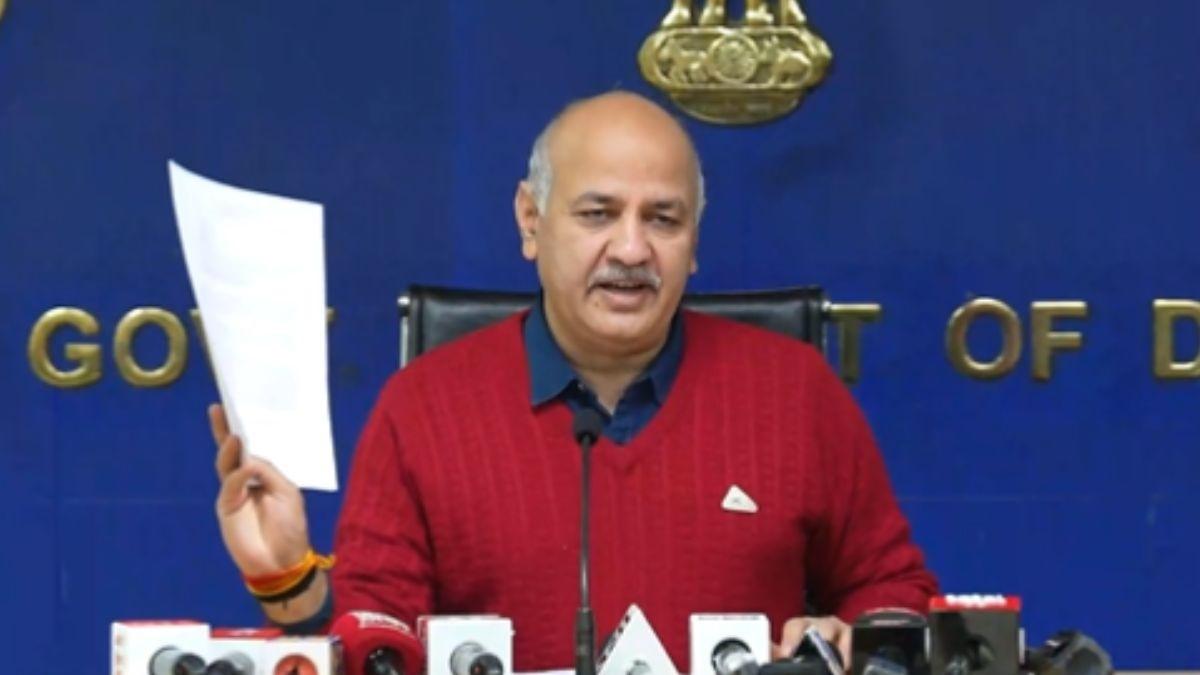 मनीष सिसोदिया ने बीजेपी पर दिल्ली के अफसरों पर नियंत्रण करने का आरोप लगाया 