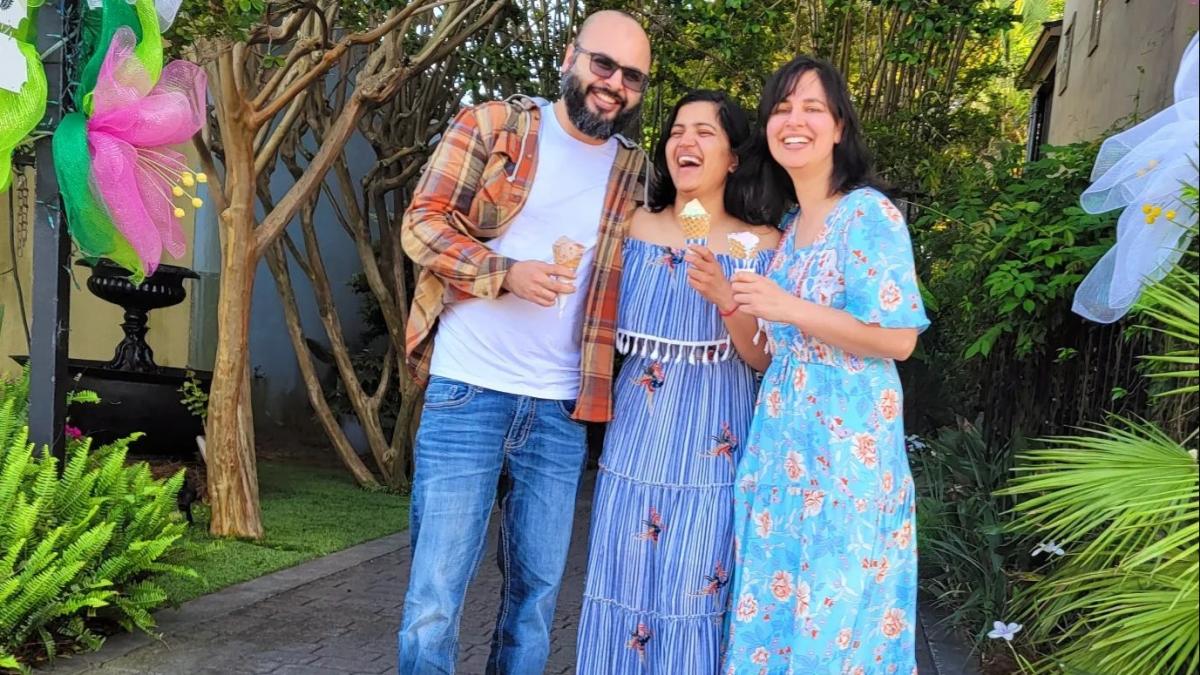 Throuple रिलेशनशिप में रह रहे हैं तीनों (फोटो- Insta/chezpiddu) 