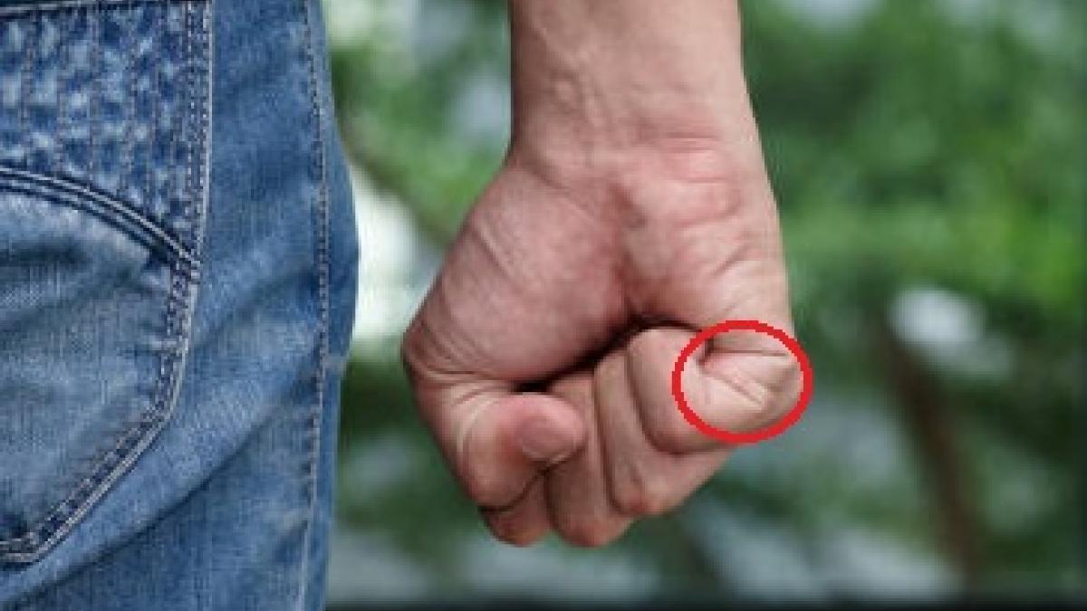 हथेली पर इस रेखा से जानें कैसी रहेगी आपकी लव लाइफ या शादुशुदा जिंदगी (Photo: Getty Images)