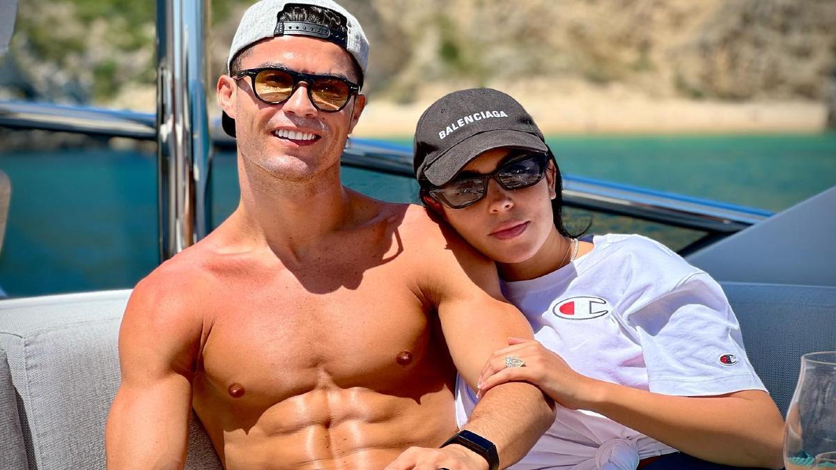 क्रिस्टियानो रोनाल्डो और उनकी साथी जॉर्जीना रोड्रिग्ज (फोटो- इंस्टाग्राम)