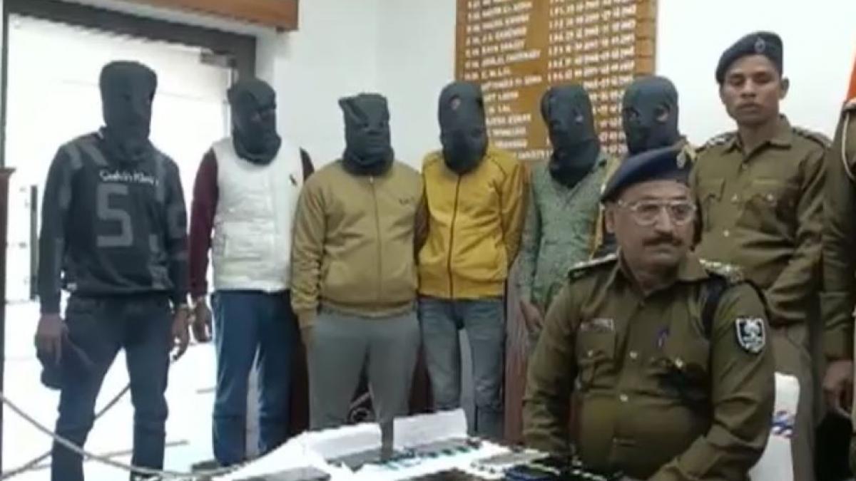 लूट के आरोपी गिरफ्तार