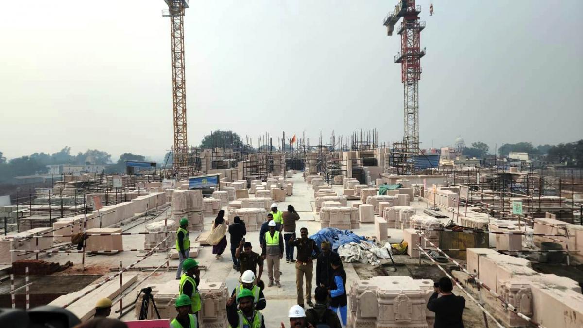 अयोध्या में राम मंदिर का निर्माण जोरों पर