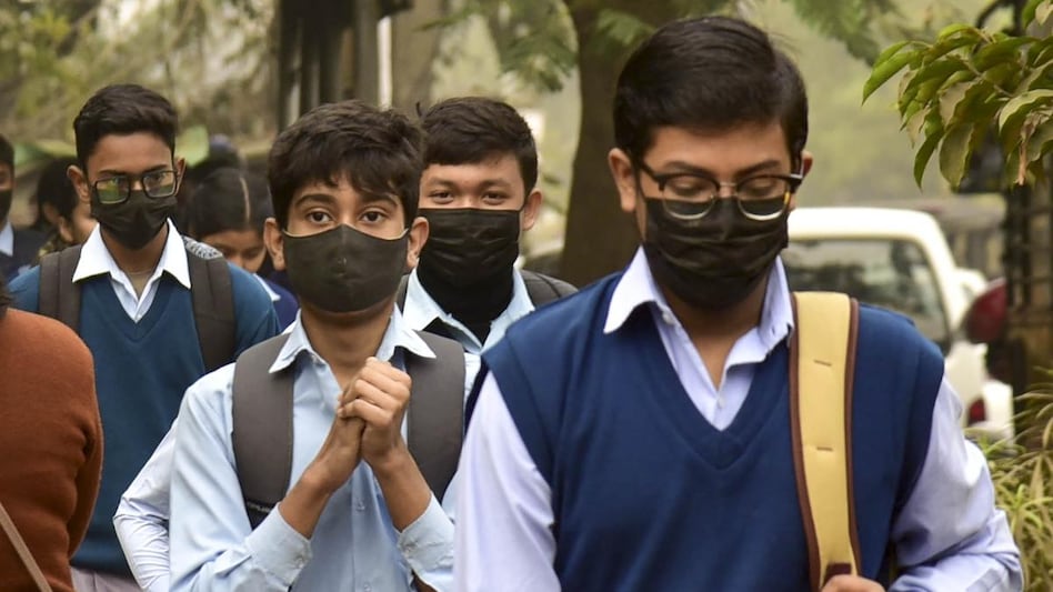 इलाहाबाद हाई कोर्ट ने 2020-21 में जमा 15% फीस माफ करने का आदेश दिया है. (प्रतीकात्मक तस्वीर-PTI)