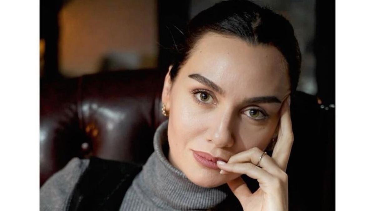 तुर्की की एक्ट्रेस Birce Akalay