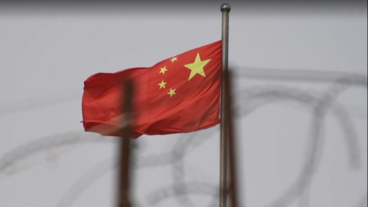 चीन के आसमान में दिखी संदिग्ध वस्तु (AFP)