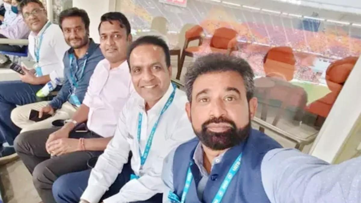 पूर्व भारतीय तेज गेंदबाज चेतन शर्मा ने चीफ सेलेक्टर पद से इस्तीफा दिया.