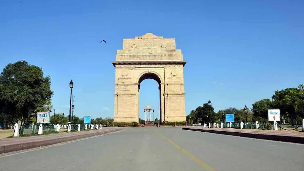 Delhi Weather: दिल्ली में आज मौसम खुशनुमा, वीकेंड पर बढ़ेगा पारा, गर्मी को लेकर जानें क्या है IMD का अपडेट