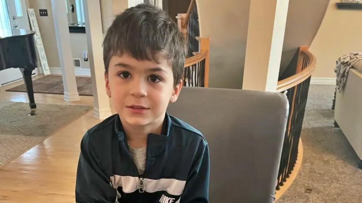 बच्चे ने ऑर्डर कर दिया एक लाख से अधिक का सामान (Pic- Facebook / Keith Stonehouse) 