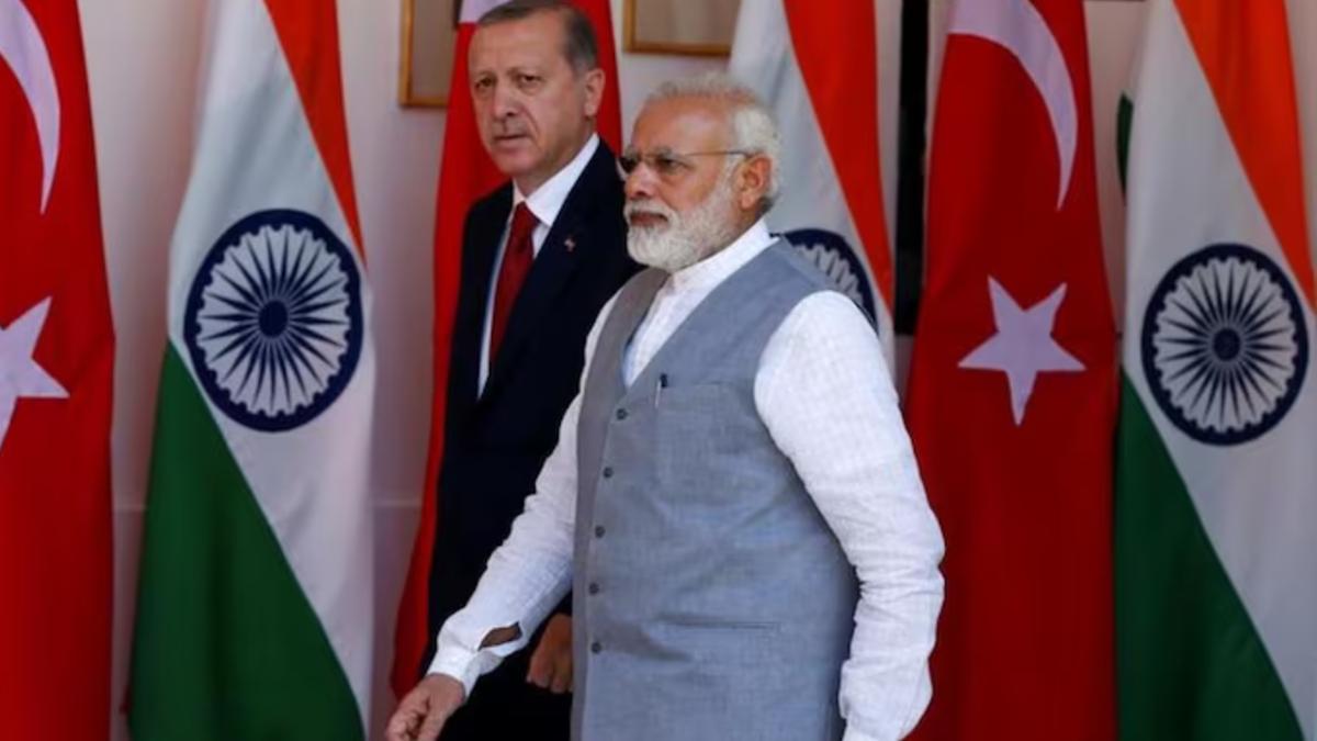 प्रधानमंत्री मोदी और तुर्की के राष्ट्रपति एर्दोगान. (फाइल फोटो)