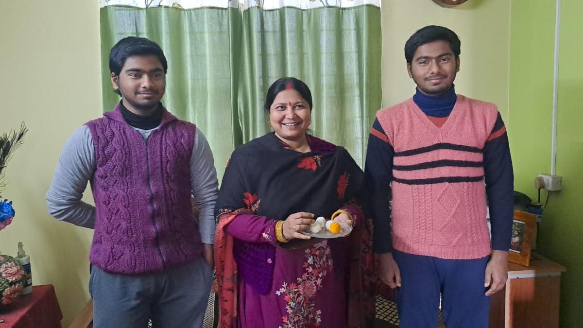 JEE Main Topper Twins