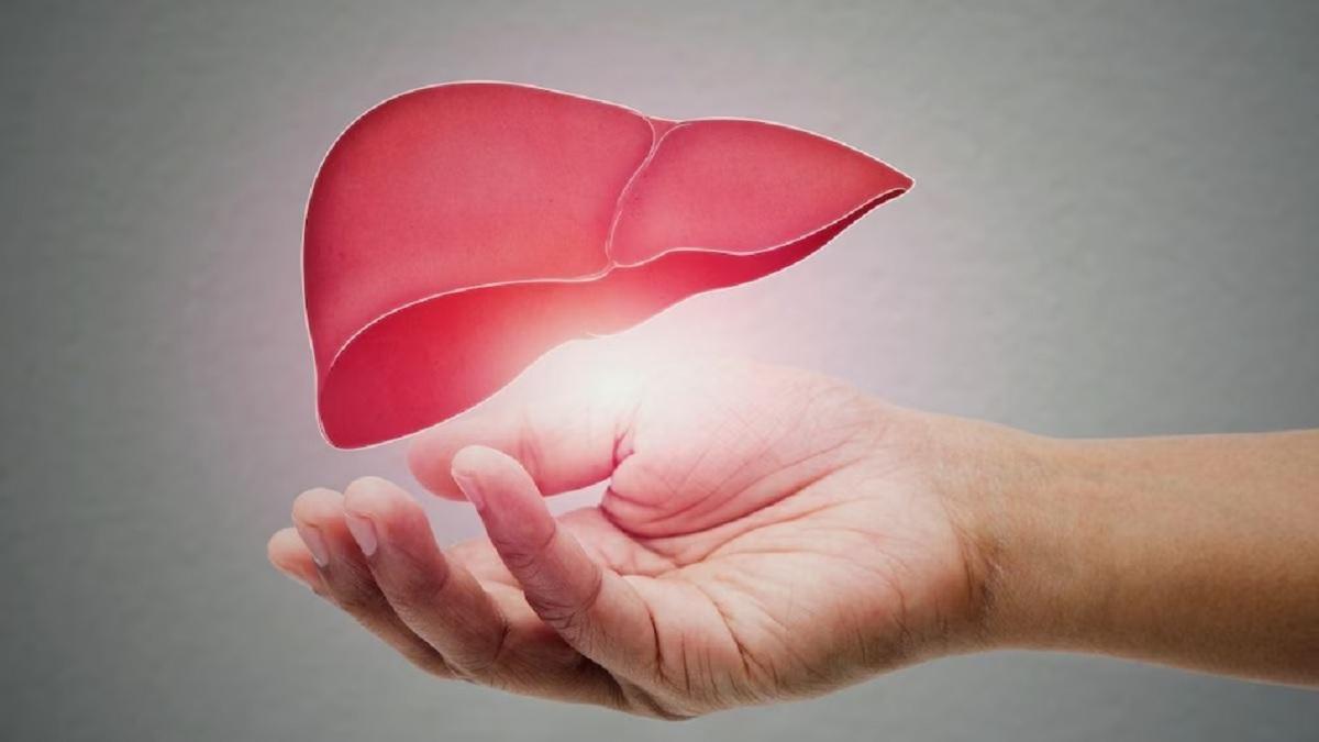 केरल मे नाबालिग बेटी ने किया पिता को लीवर डोनेट.