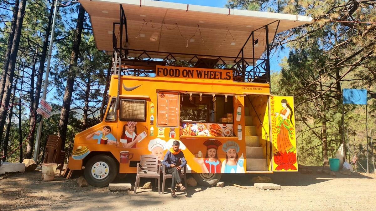 RANCHI : बिना लाइसेंस रांची की सड़कों पर फूड वैन लगाए तो खैर नहीं, जानिए क्या होगा…-RANCHI: If food vans are installed on the streets of Ranchi without license, then it is not good, know what will happen…