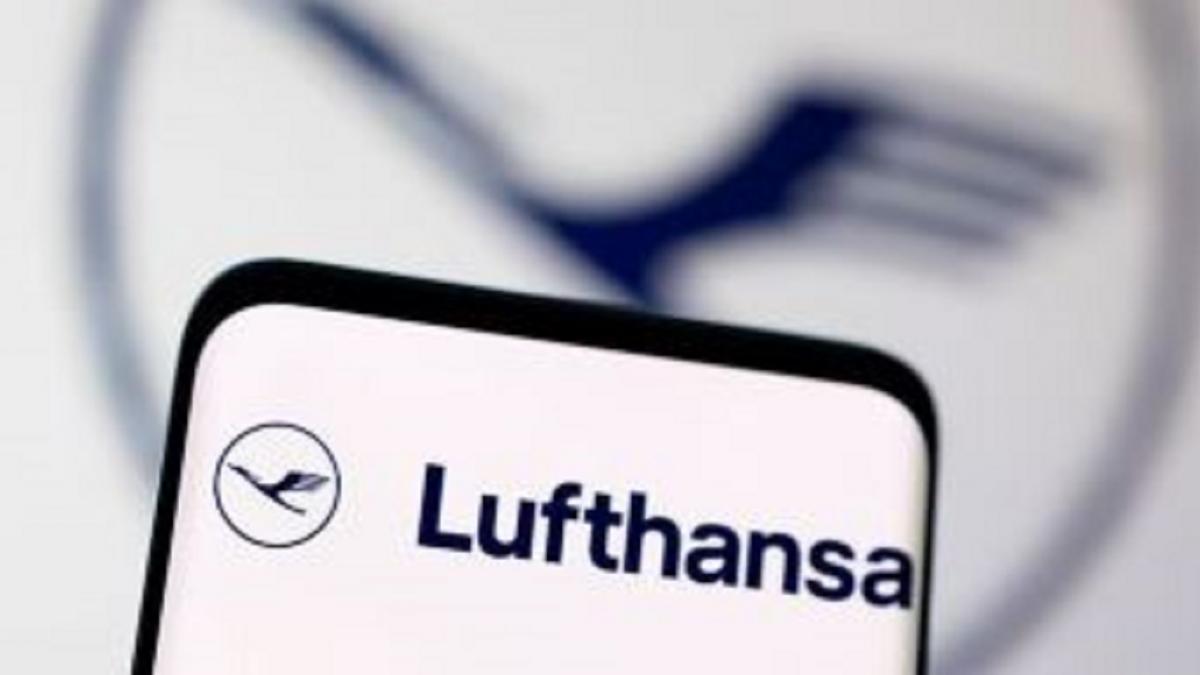 जर्मनी: लुफ्तहांसा एयरलाइंस के IT सिस्टम में खराबी, कई उड़ानें रद्द, ट्रेन टिकट बुक करने को कहा गया