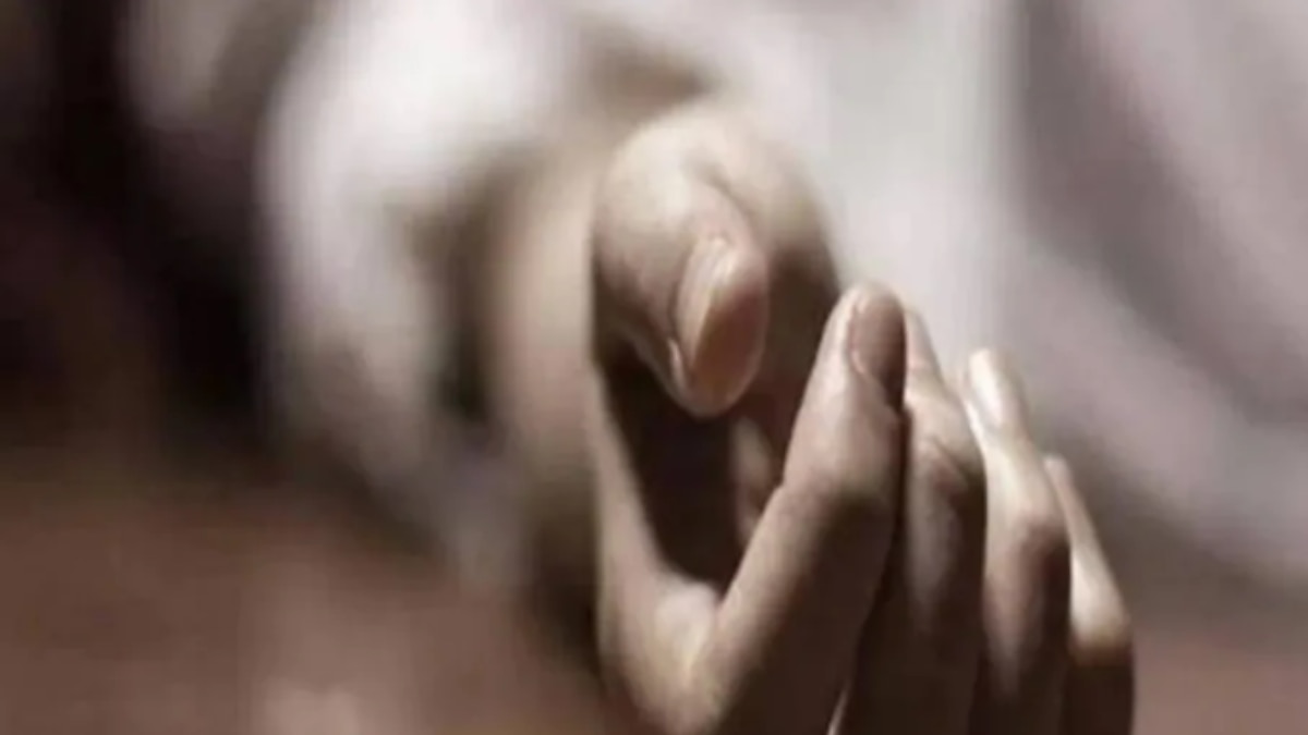 महिला ने पति और सास की हत्या कर शव के टुकड़े पड़ोसी राज्य में फेंक दिए (सांकेतिक तस्वीर)