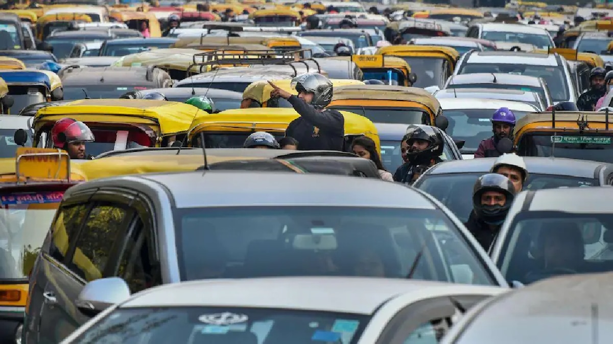 अगले 3 सप्ताह के लिए बंद रहेगा जनकसेतु फ्लाईओवर (फोटो-पीटीआई)