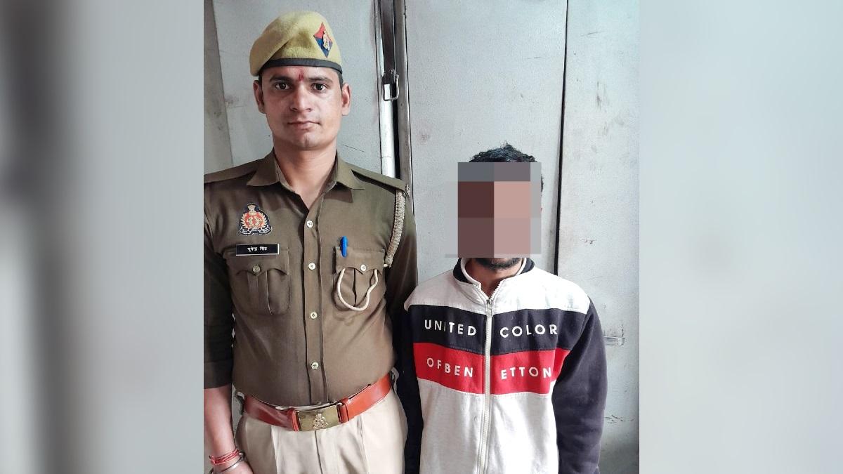 पुलिस की गिरफ्त में हत्या का आरोपी.  