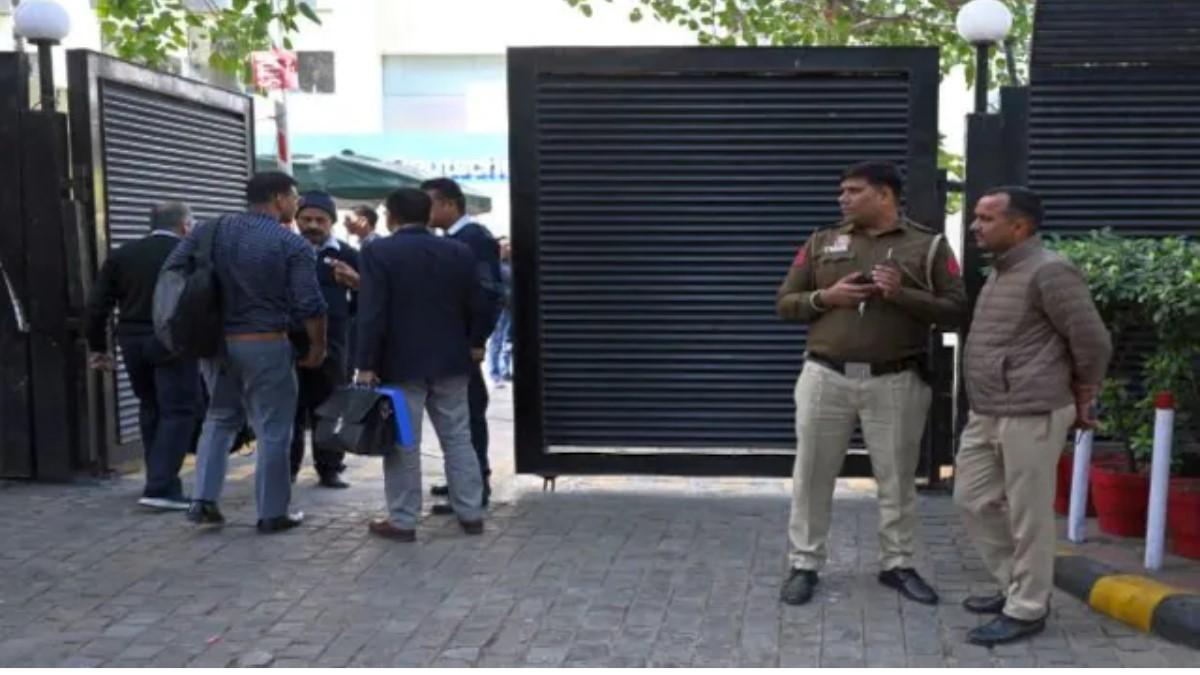 BBC के दफ्तरों में इनकम टैक्स का सर्वे खत्म, करीब 60 घंटे तक चली आयकर विभाग की कार्रवाई