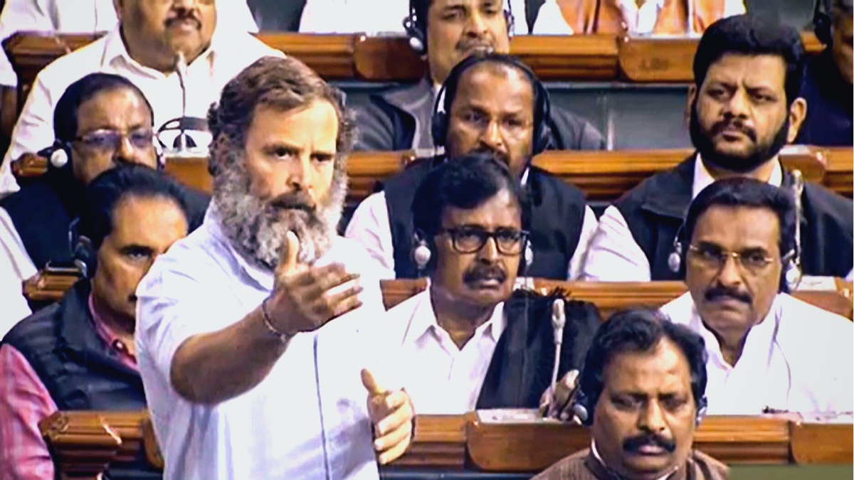 बजट सत्र के दौरान लोकसभा में अपनी बात रखते राहुल गांधी (फोटो- PTI)