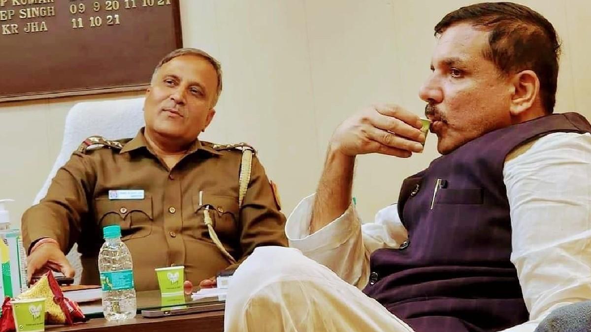 सिसोसिया से पूछताछ का विरोध करने पर एक्शन, संजय सिंह समेत 36 AAP नेता पुलिस हिरासत में