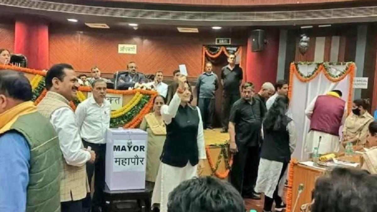 AAP की शैली ओबेरॉय चुनी गईं दिल्ली नगर निगम की मेयर 