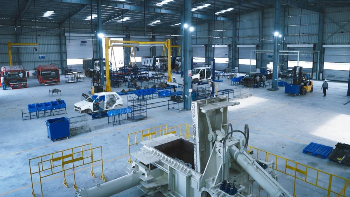 Tata Motors ने लॉन्च की पहली स्क्रैपिंग फैसिलिटी, सभी ब्रांड के वाहन हो जाएंगे कबाड़! जानें डिटेल