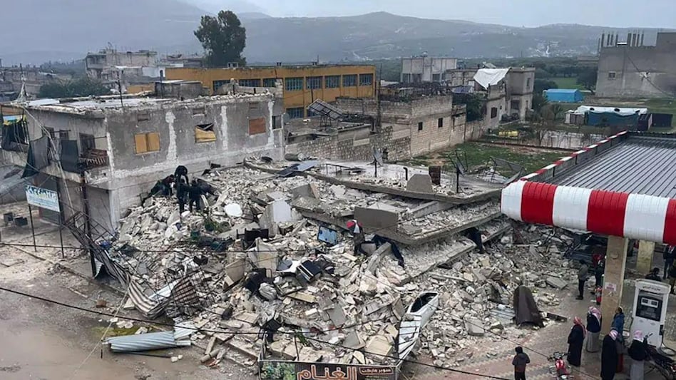 Earthquake in Turkey: तुर्की में भूकंप के तेज झटके, रिक्टर स्केल पर 7.8 थी तीव्रता - An earthquake of magnitude 7.8 occurred in Turkey ntc - AajTak