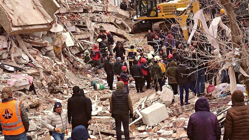 Turkey Earthquake Prediction: तीन दिन पहले ही रिसर्चर ने दी थी भयानक भूकंप की चेतावनी - Scientist predicted three days back about Turkey syria earthquake tstr - AajTak