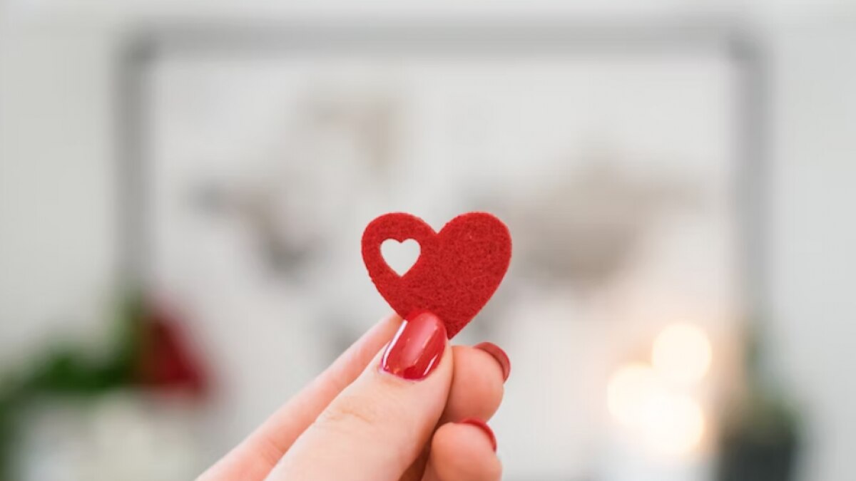 Valentine's Day के लिए ऑनलाइन भी गिफ्ट भेजे जा सकते हैं