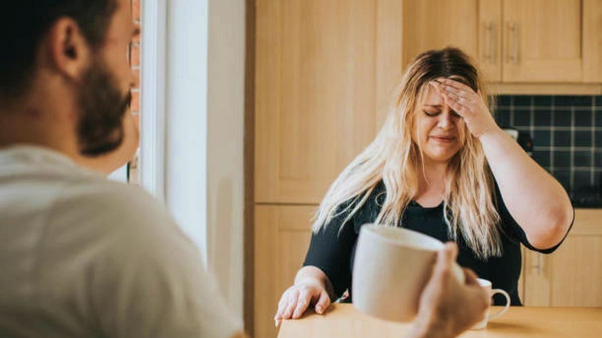 2 कप कॉफी के रेस्टोरेंट ने काट लिए 3 लाख 67 हजार रुपये! कपल हैरान