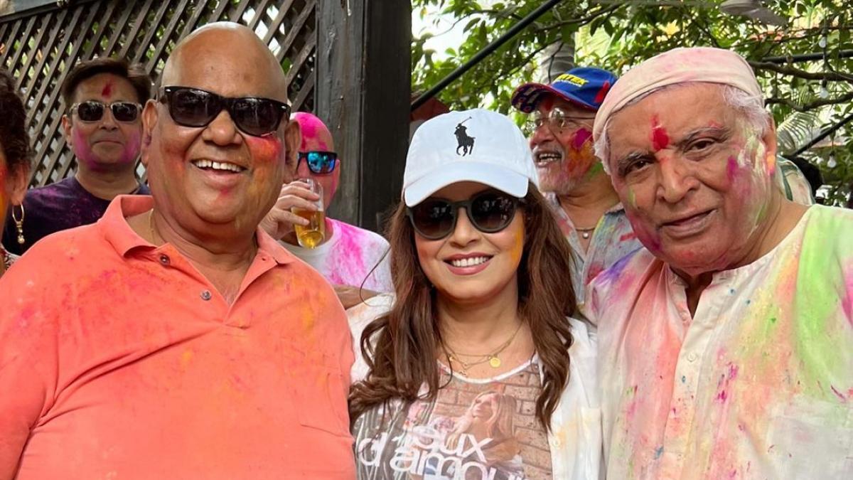 Satish Kaushik Death: परिवार संग खेली होली, फिर हुई बेचैनी, पार्टी में सतीश कौशिक की अचानक कैसे बिगड़ी तबीयत?