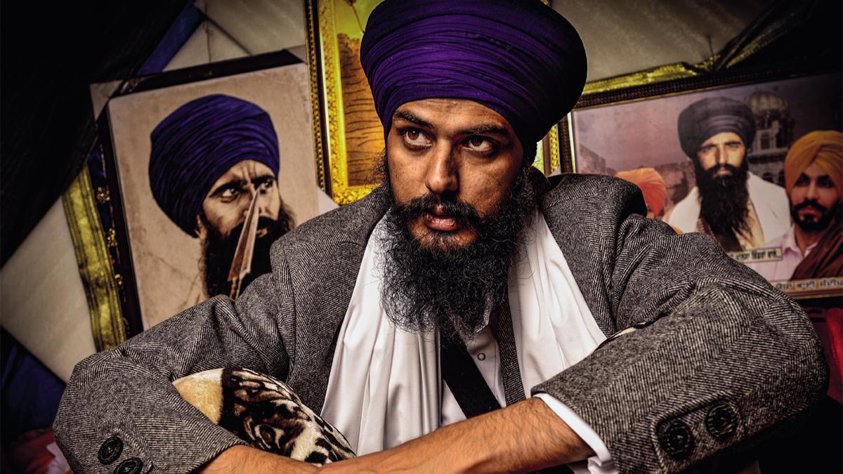 अमृतपाल अब तक फरार