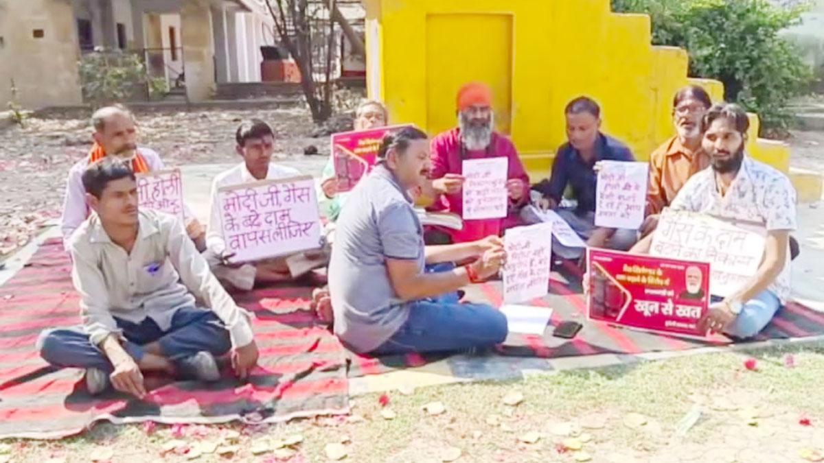 बुंदेली समाज के लोगों ने पीएम मोदी को लिखा खून से खत 