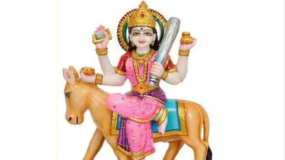 Sheetala Ashtami 2023 Date: शीतला अष्टमी आज, इस विधि से करें मां शीतला का पूजन, मिलेगी सुख-समृद्धि