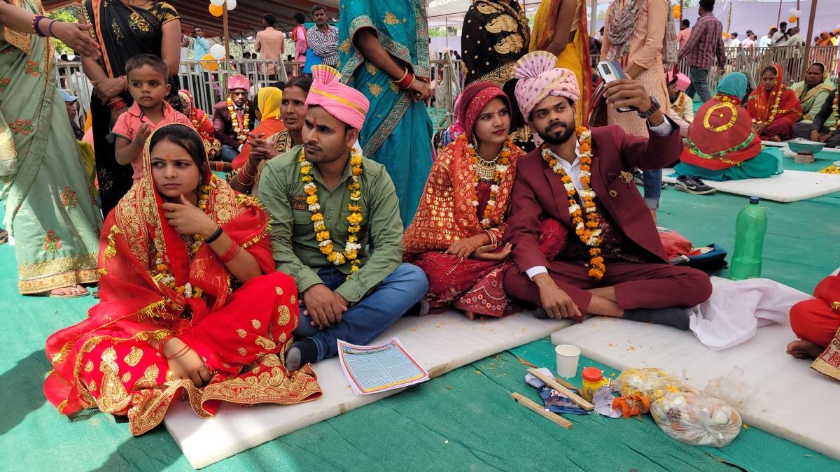 मुख्यमंत्री सामूहिक विवाह समारोह का आयोजन