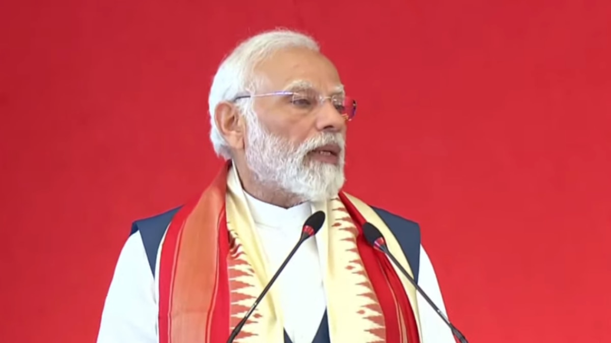 कर्नाटक में जनसभा को संबोधित करते पीएम मोदी