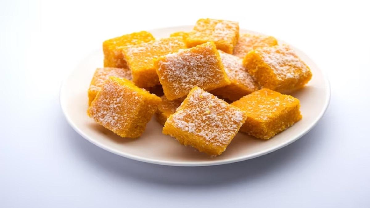 Nariyal ki barfi (Image: Freepik)