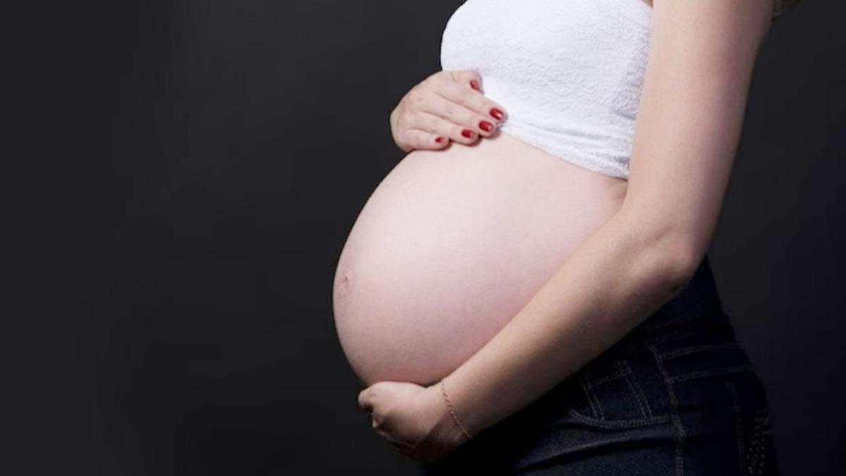 15 साल की लड़की के पेट में उठा दर्द, डॉक्टरों की बात सुनकर मां के उड़ गए होश