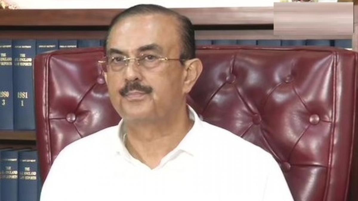 CJI के साथ नोकझोंक का मामला, विकास सिंह के पक्ष में एकजुट हुआ SCBA, सिब्बल और कौल से मांगी सफाई