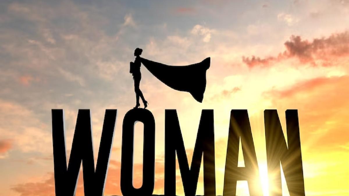 Happy Women's Day: 'स्त्री है तो संसार...', इन स्पेशल मैसेज से दें महिला दिवस की बधाई