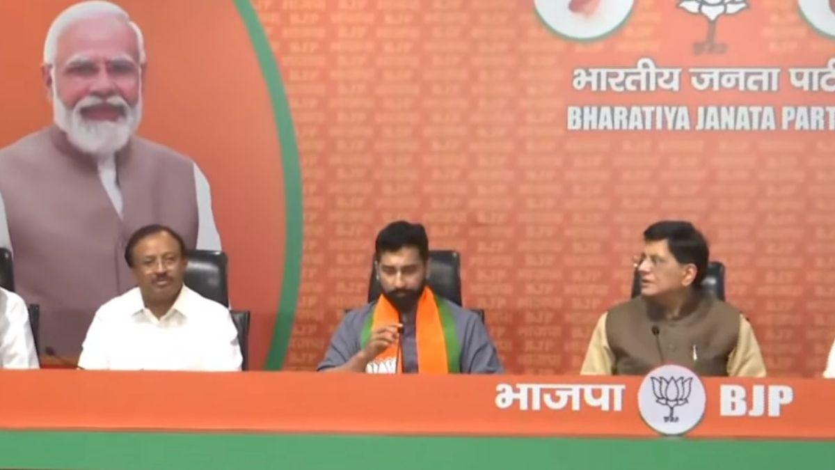 कांग्रेस नेता और पूर्व रक्षा मंत्री एके एंटनी के बेटे अनिल एंटनी भाजपा में हुए शामिल