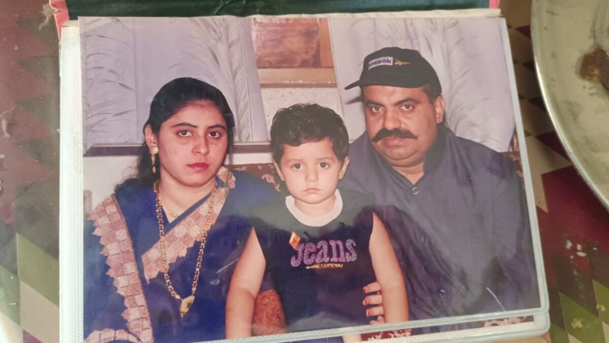 शाइस्ता के साथ अतीक अहमद (फाइल फोटो)