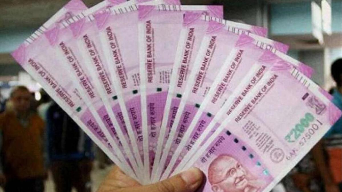 पहली सैलरी से करें ये काम.